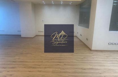 Office Space - 6 Bedrooms - 2 Bathrooms for sale in Cairo Business Plaza - North Teseen St. - The 5th Settlement - New Cairo City - Cairo