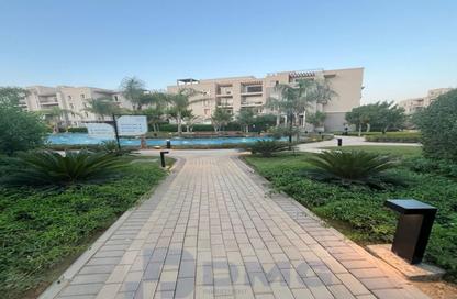 Apartment - 3 Bedrooms - 3 Bathrooms for sale in October Plaza - 6 October Compounds - 6 October City - Giza