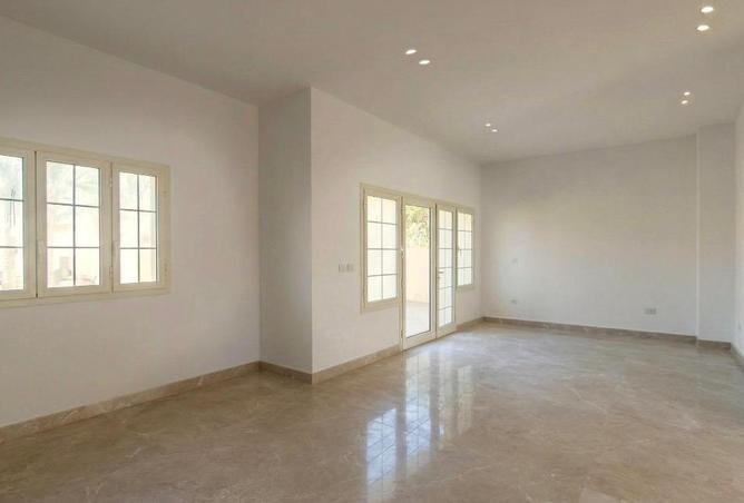 63385585 - Property Image 2