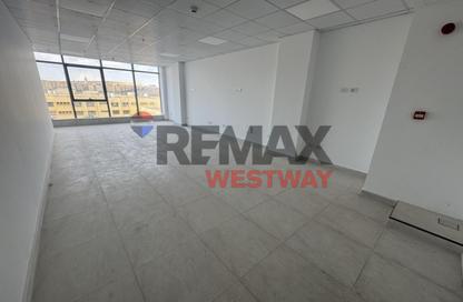 Office Space - 1 Bedroom - 1 Bathroom for rent in The Gate Plaza Mall - 10th District - Sheikh Zayed City - Giza