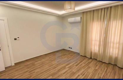 Apartment - 2 - 1 for sale in Al Geish Road - Glim - Hay Sharq - Alexandria