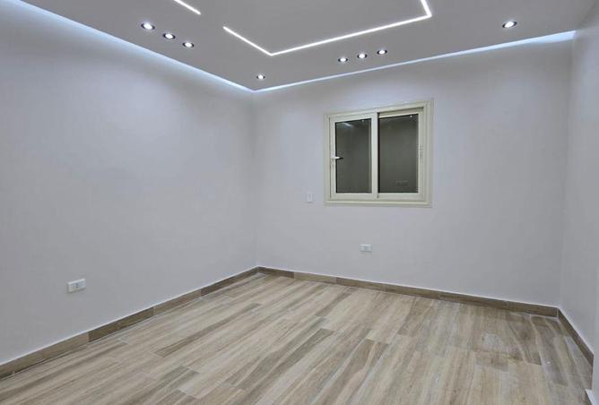 70101876 - Property Image 3