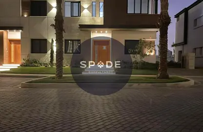 Townhouse - 4 Bedrooms - 4 Bathrooms for sale in Azzar - 5th Settlement Compounds - The 5th Settlement - New Cairo City - Cairo