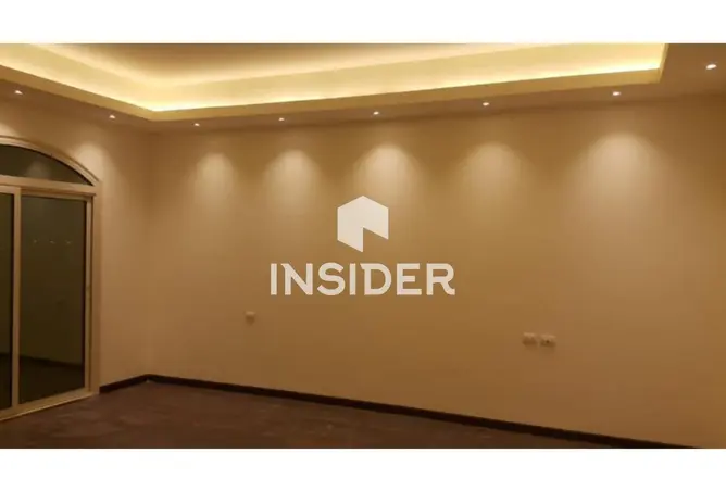 92142257 - Property Image 2