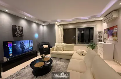 Apartment - 2 Bedrooms - 2 Bathrooms for sale in Palm Hills Village Gate - South Investors Area - New Cairo City - Cairo Apartment - 2 Bedrooms - 2 Bathrooms for sale in Palm Hills Village Gate - South Investors Area - New Cairo City - Cairo