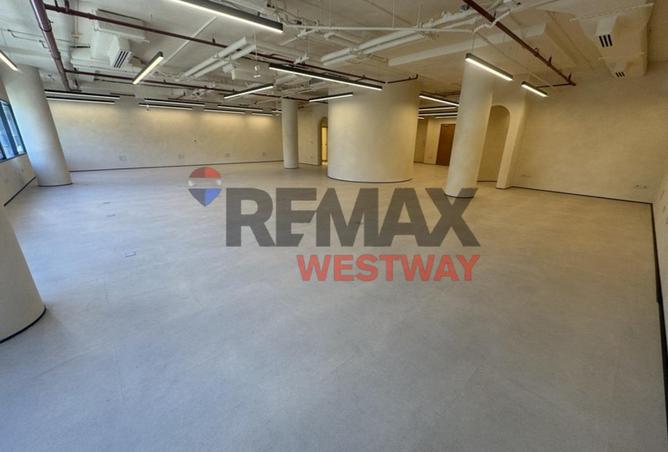 8562302 - Property Image 2