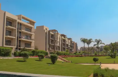 Apartment - 2 Bedrooms - 2 Bathrooms for sale in Fifth Square - The 5th Settlement - New Cairo City - Cairo