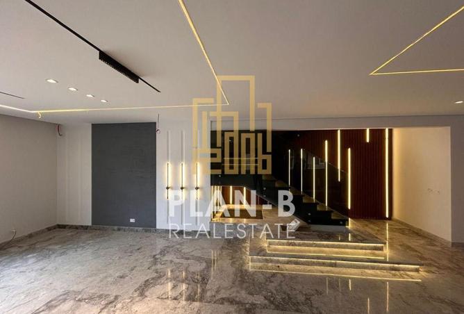 8595073 - Property Image 2