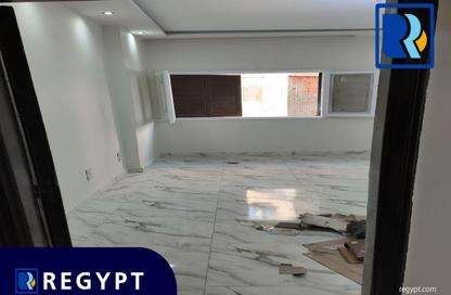 Office Space - 3 Bedrooms - 2 Bathrooms for rent in Street 100 - Maadi - Hay El Maadi - Cairo
