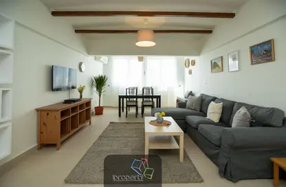 شقة - 2 غرف نوم - 2 حمامات للايجار في شارع أسطنبول-صلاح مصطفى - السلطان حسين - محطة الرمل - حي وسط - الاسكندرية