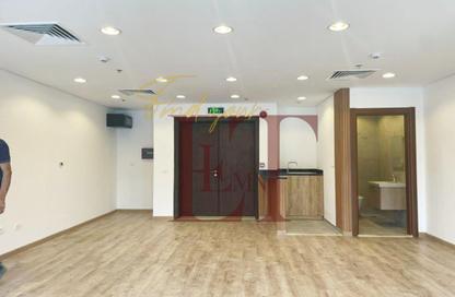 Office Space - 2 Bedrooms - 1 Bathroom for rent in Eastown - 5th Settlement Compounds - The 5th Settlement - New Cairo City - Cairo