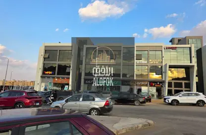 Shop - Studio for sale in Green Valley - 5th District - Shorouk City - Cairo