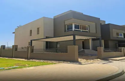 Townhouse - 4 Bedrooms - 5 Bathrooms for sale in Etapa - Sheikh Zayed Compounds - Sheikh Zayed City - Giza