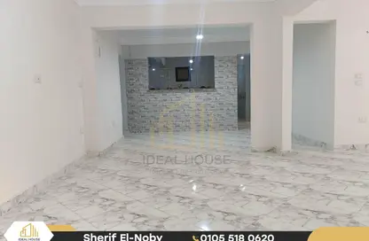 Apartment - 2 Bedrooms - 1 Bathroom for sale in Khalf Ibn Mosleh Al Arman St. - Miami - Hay Awal El Montazah - Alexandria