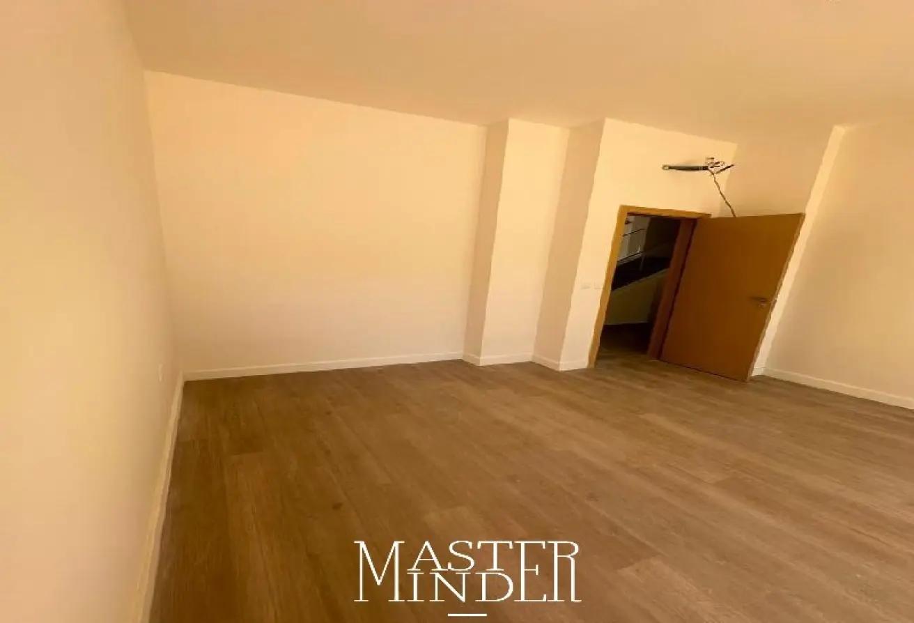 120881625 - Property Main Image