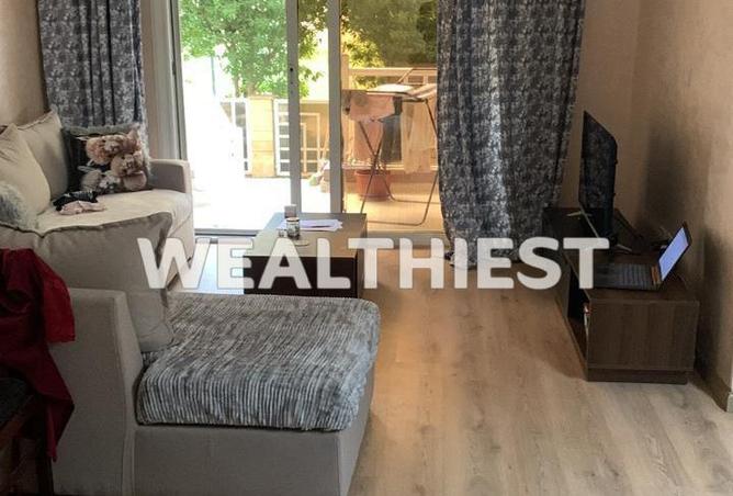 74321927 - Property Image 3