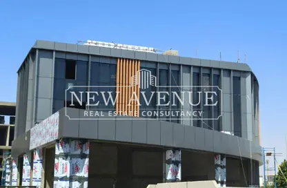 Office Space - 3 Bedrooms - 1 Bathroom for sale in City Hall Mall New Cairo - North Investors Area - New Cairo City - Cairo