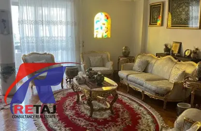 Apartment - 3 Bedrooms - 2 Bathrooms for sale in Fareek Awal Ali Amer St. - 6th Zone - Nasr City - Cairo