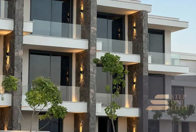 98834614 - Property Image 3