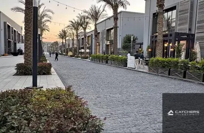 Apartment - 3 Bedrooms - 2 Bathrooms for sale in District 5 - 5th Settlement Compounds - The 5th Settlement - New Cairo City - Cairo