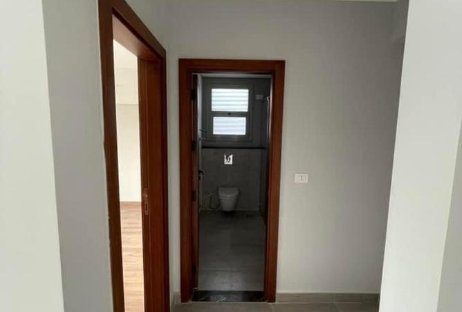 100924303 - Property Image 3