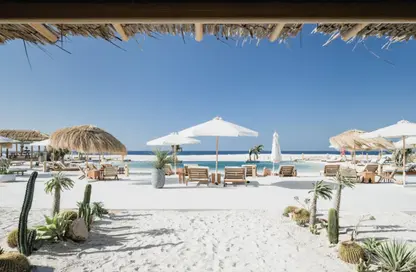 شاليه - 2 غرف نوم - 3 حمامات للبيع في المصيف - راس الحكمة - الساحل الشمالي