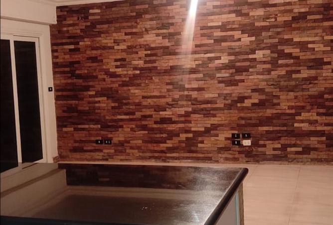 8393318 - Property Image 2