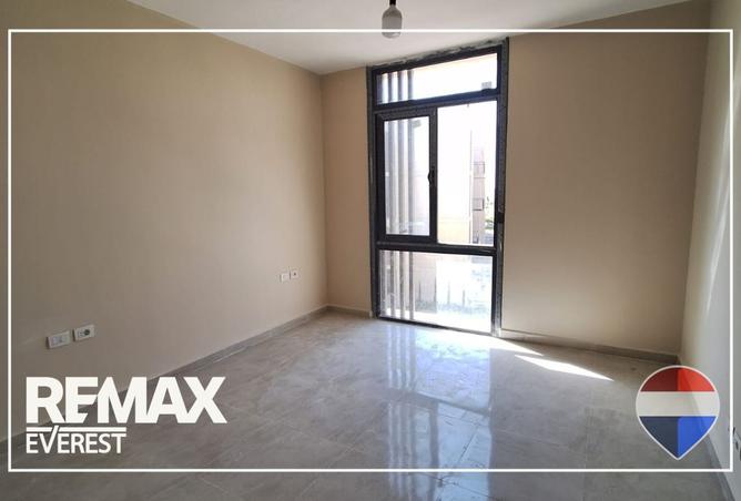99408300 - Property Image 3