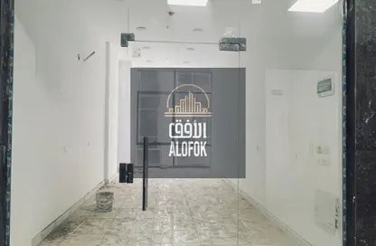 محل تجاري - استوديو للايجار في مون فالي 2 - امتداد المستثمرين الشمالية - مدينة القاهرة الجديدة - القاهرة