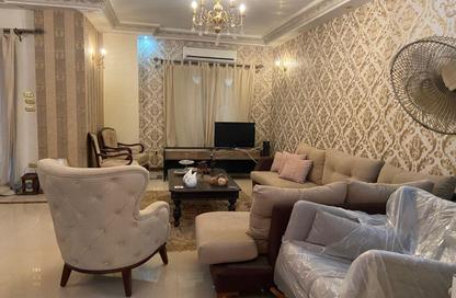 Apartment - 3 Bedrooms - 2 Bathrooms for rent in Doctor Yassin Abdel Ghaffar St. - Area C - Ganoob El Acadimia - New Cairo City - Cairo