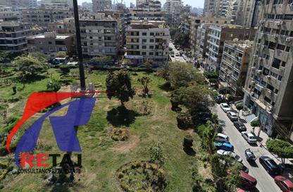 Apartment - 3 Bedrooms - 2 Bathrooms for sale in Abd El Moaty Khalil St. - El Hegaz Square - El Nozha - Cairo