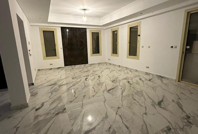 99799618 - صورة العقار 2