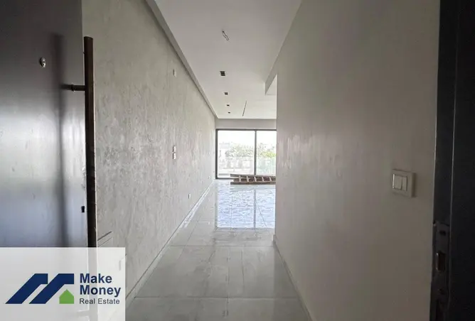 101778389 - Property Image 2
