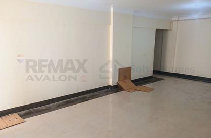 Apartment - 3 - 1 for sale in Al Nasr St. - Smouha - Hay Sharq - Alexandria