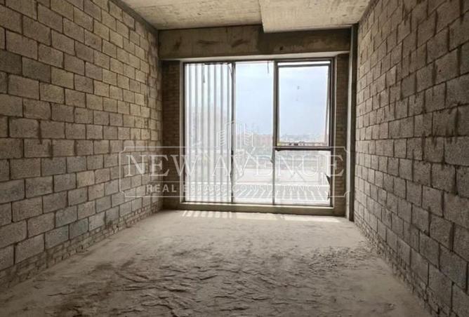 98010860 - Property Main Image