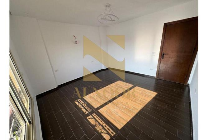 56746355 - صورة العقار 2