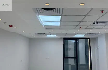 Office Space - Studio - 1 Bathroom for rent in Hyde Park Business District Mall - South Teseen St. - The 5th Settlement - New Cairo City - Cairo