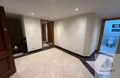 Duplex - 4 Bedrooms - 6 Bathrooms for rent in Sarayat Al Maadi - Hay El Maadi - Cairo