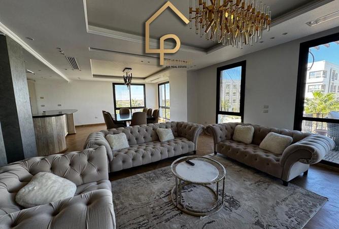74323678 - Property Image 2