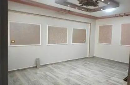 شقة - 3 غرف نوم - 2 حمامات للبيع في حي الجامعة - المنصورة - الدقهلية
