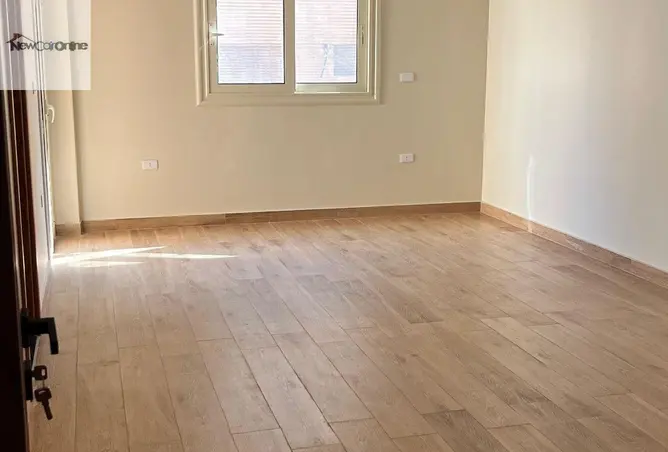 94641602 - Property Image 3