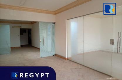 Office Space - Studio - 3 for rent in Cornish El Nile St. - Maadi - Hay El Maadi - Cairo