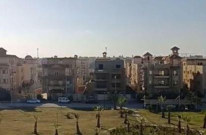 Apartment - 3 Bedrooms - 2 Bathrooms for sale in West Somid - 6 October City - Giza