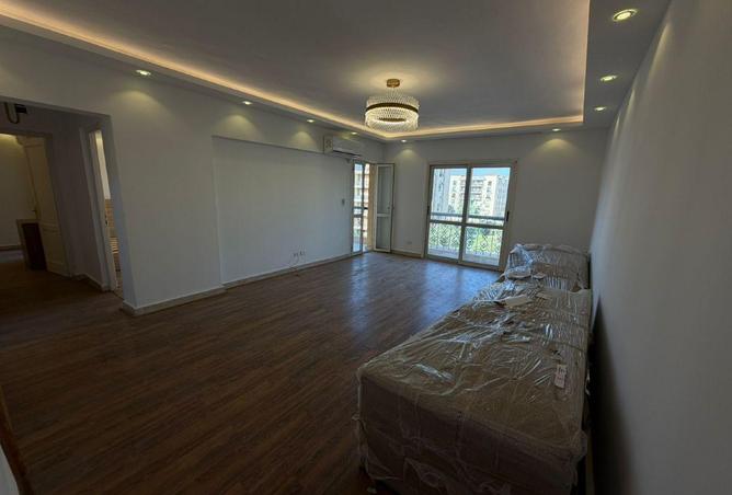 72454775 - Property Main Image