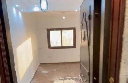 شقة - 3 غرف نوم - 2 حمامات للبيع في شارع افريقيا - امتداد مصطفي النحاس - المنطقة العاشرة - مدينة نصر - القاهرة