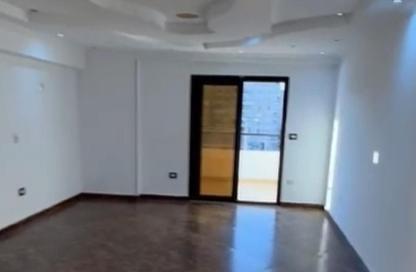 Apartment - 3 Bedrooms - 2 Bathrooms for sale in Africa   Emtedad Moustafa Al Nahas - 10th Zone - Nasr City - Cairo