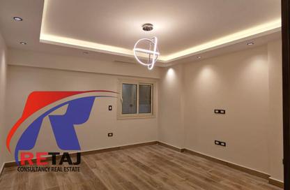 Apartment - 3 Bedrooms - 2 Bathrooms for sale in Anwar Al Mufti St. - 1st Zone - Nasr City - Cairo