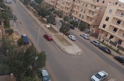 Apartment - 3 Bedrooms - 3 Bathrooms for sale in 3rd Neighborhood - 4th Area - Shorouk City - Cairo
