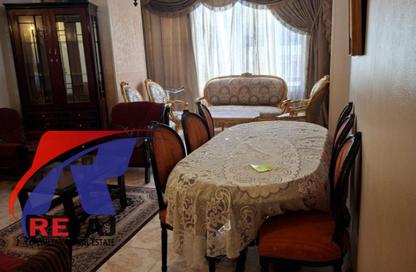 Apartment - 2 Bedrooms - 1 Bathroom for rent in Helmy Hassan Ali St. - 8th Zone - Nasr City - Cairo
