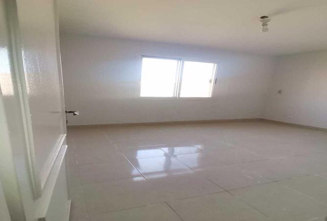 8687810 - Property Image 2